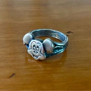 Vintage Disney Mickey Mouse Sterling Silver Ring size 7